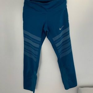 Nike Dri-fit mid length leggings